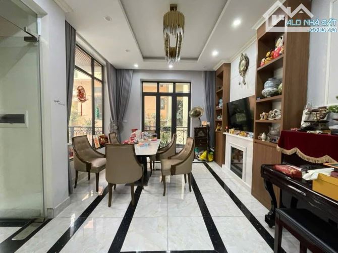 Bán nhà mặt phố Ấu Triệu, 80m2, 4 tầng, mặt tiền 3.2m, 72.5 tỷ, kinh doanh đỉnh