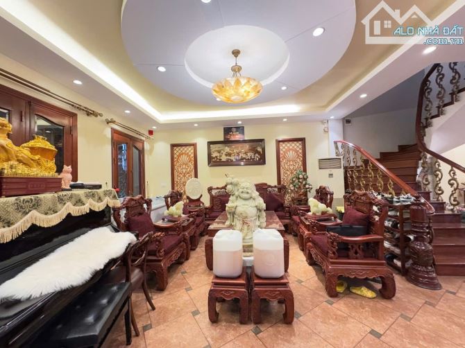 Phân Lô 2 Thoáng - Gần Starlake, Nghĩa Đô, 62m2 4 Tầng, Vỉa Hè, Gara Oto, MT 5m, 24.5 tỷ