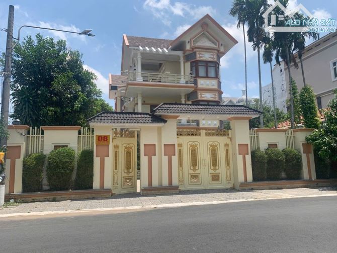 bán nhà biệt thự đường phạm công trứ, ninh kiều cần thơ, giá 36 Tỷ
