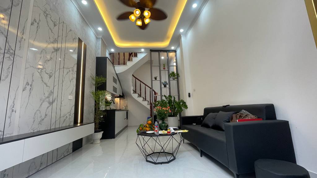 Bán nhà Minh Khai Hoàng Mai, nhà đẹp ở ngay, ngõ rộng, thông thoáng, nhỉnh 6 tỷ