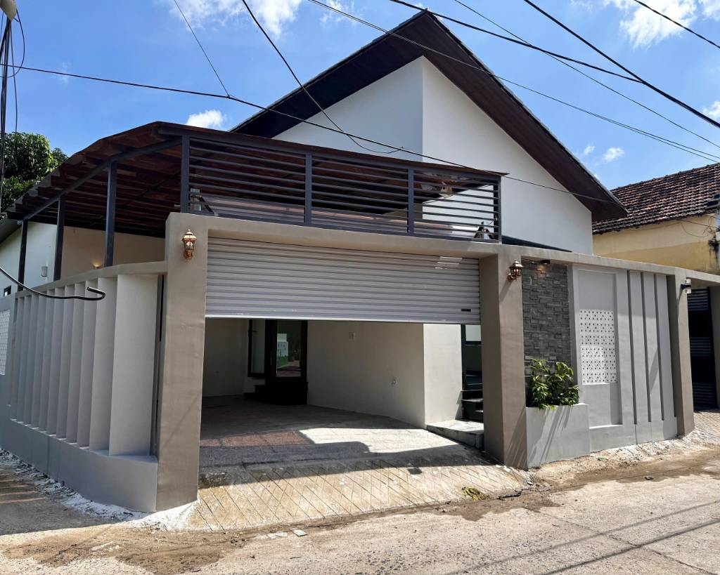 BÁN NHÀ CĂN GÓC THÔN VÕ CẠNH, NHA TRANG, BIỆT THỰ MINI SÂN VƯỜN, GẦN 23/10 CÁCH TT NHA TRANG 5,5KM