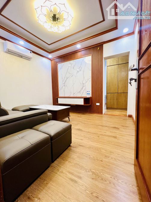 2 CĂN TT NGỌC HỒI – 85M - GIÁ 3,35 TỶ - Ô TÔ THOÁNG ĐẸP; KINH DOANH ĐỈNH - TẦNG 1- 3,5 TỶ