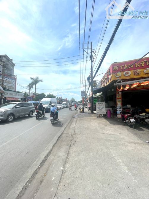 NHÀ XƯỞNG 1.210 M2, MẶT TIỀN HỒ HỌC LÃM NGAY VÕ VĂN KIỆT. GẤP BÁN GIẢM MẠNH, GIÁ 90 TỶ