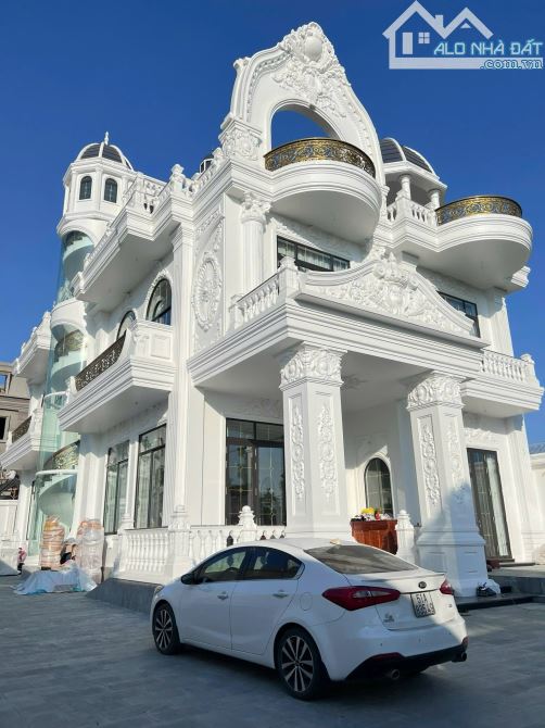 Bán siêu biệt thự nội thất cao cấp trục chính đường số 1 khu Cồn Khương tdt 900m2
