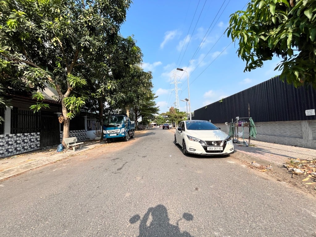 Bán đất Lê Văn Lương sát Quận 7, 5x16m xây dựng 5 tầng trệt lửng 2 lầu sân thượng, chỉ nhỉnh 6 tỷ