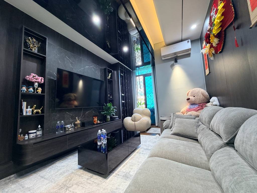 Siêu phẩm, bán nhà sát phố Lò Đúc, Bình Tân, nhà đẹp ở ngay, 40m2 nở hậu, 2 mặt cực thoáng