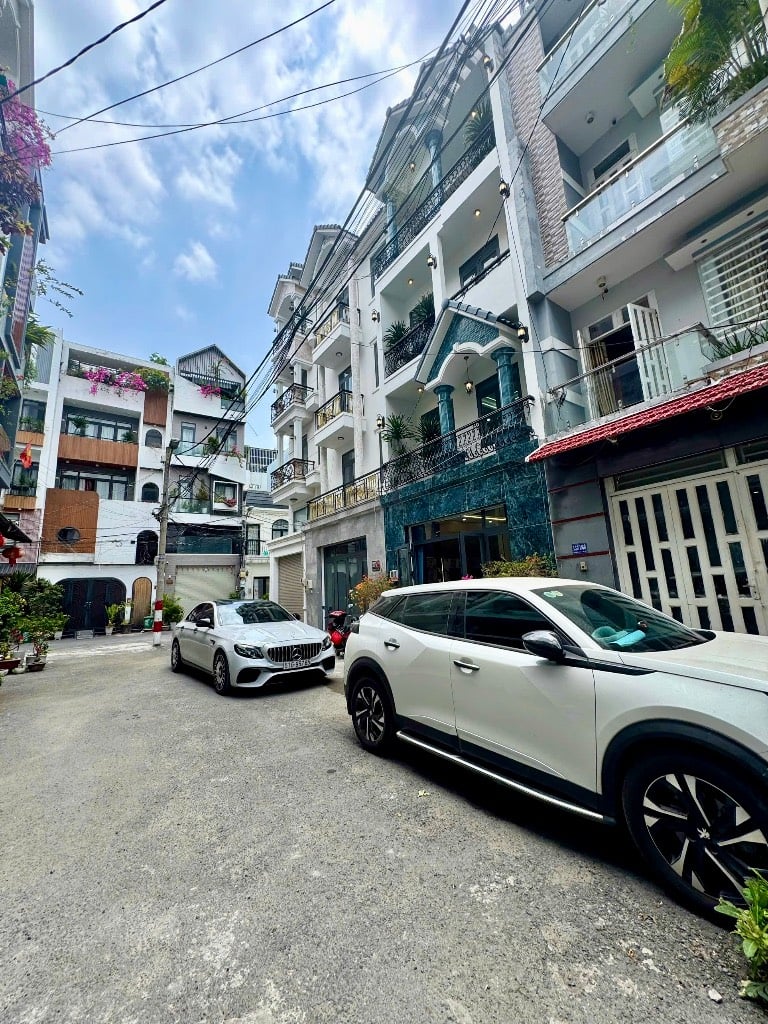 BÁN GẤP NHÀ 5 TẦNG QUANG TRUNG, GÒ VẤP, DT 65M2, Ô TÔ NGỦ, GIÁ 9 TỶ
