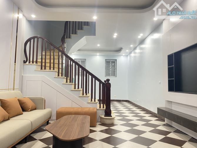 🔥Nhà Dân Xây -Hàng Xóm Ngoại Giao Đoàn- 3 Thoáng Sáng - 57m 10 Tỷ Hơn