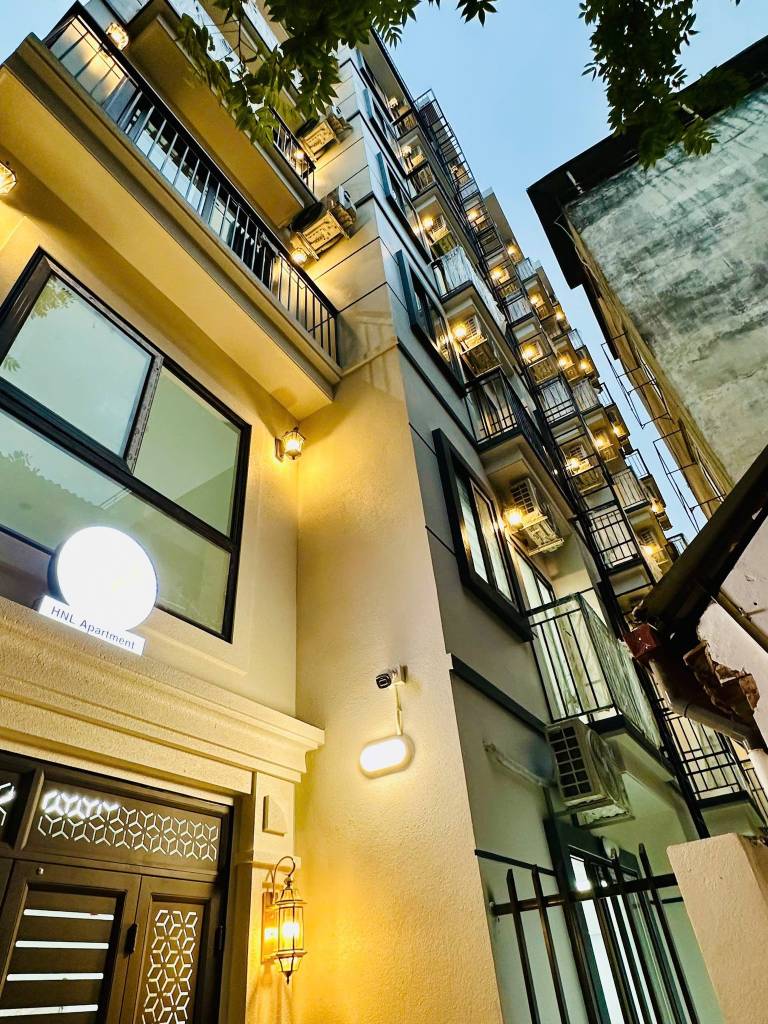 BÁN TÒA CHDV PHỐ NGUYỄN KHANG, CẦU GIẤY, 185M2 7 TẦNG THANG MÁY, 35 PHÒNG KHÉP KÍN