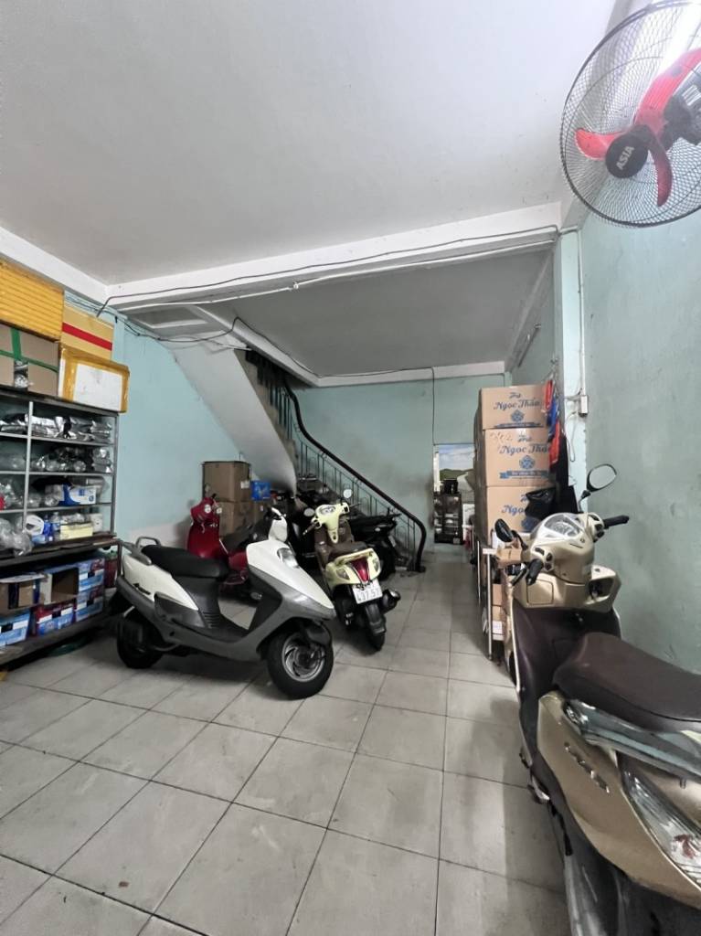 Hàng ngộp, bán nhà mặt tiền Điện Biên Phủ, Bình Thạnh, 4.2x15m, 3 tầng, chỉ 16.5 tỷ