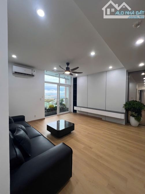 Bán chung cư 89 Phùng Hưng 86m2, 3 ngủ, 2 vs nhỉnh 5,XX tỷ