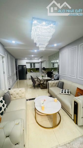 Giảm 100tr- Bán căn góc 143m2- 4PN- HPC Landmark 105- Full đồ- Có sổ- Nhỉnh 9 tỷ- Rẻ Nhất