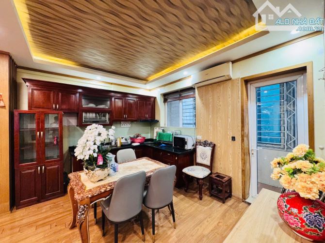 Căn hộ tại Làng Quốc Tế Thăng Long 3n2vs - 131,5m2 - chỉ 80tr/m2. alo em Nga