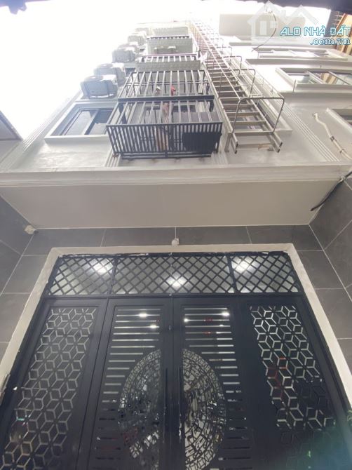 Bán tòa apartment Tú Mỡ, Cầu Giấy. 104m², 9T, thang máy, 25 phòng, thu 120tr/th, giá 29 tỷ