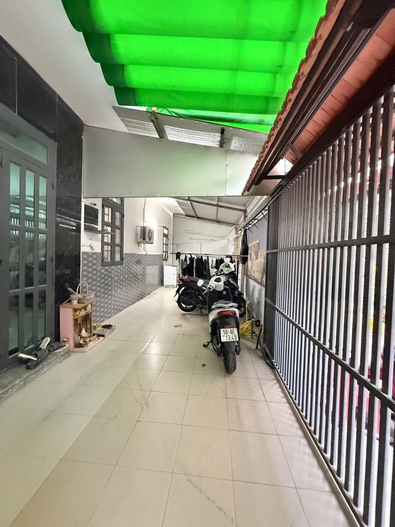 Bán nhà riêng Tỉnh Lộ 10, Bình Trị Đông, Bình Tân, diện tích 124m² giá 5.6 tỷ