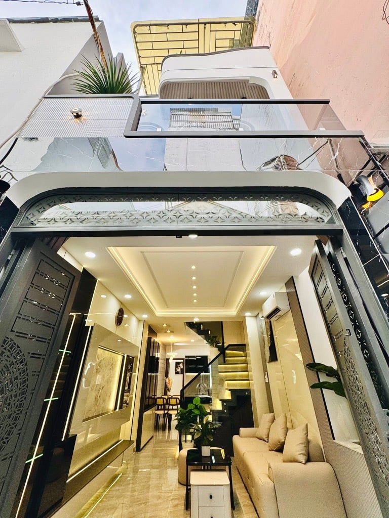 BÁN NHÀ 3 TẦNG NGUYỄN VĂN CÔNG, GÒ VẤP, HẺM XE HƠI, 40M2 CHỈ 5 TỶ NHỈNH