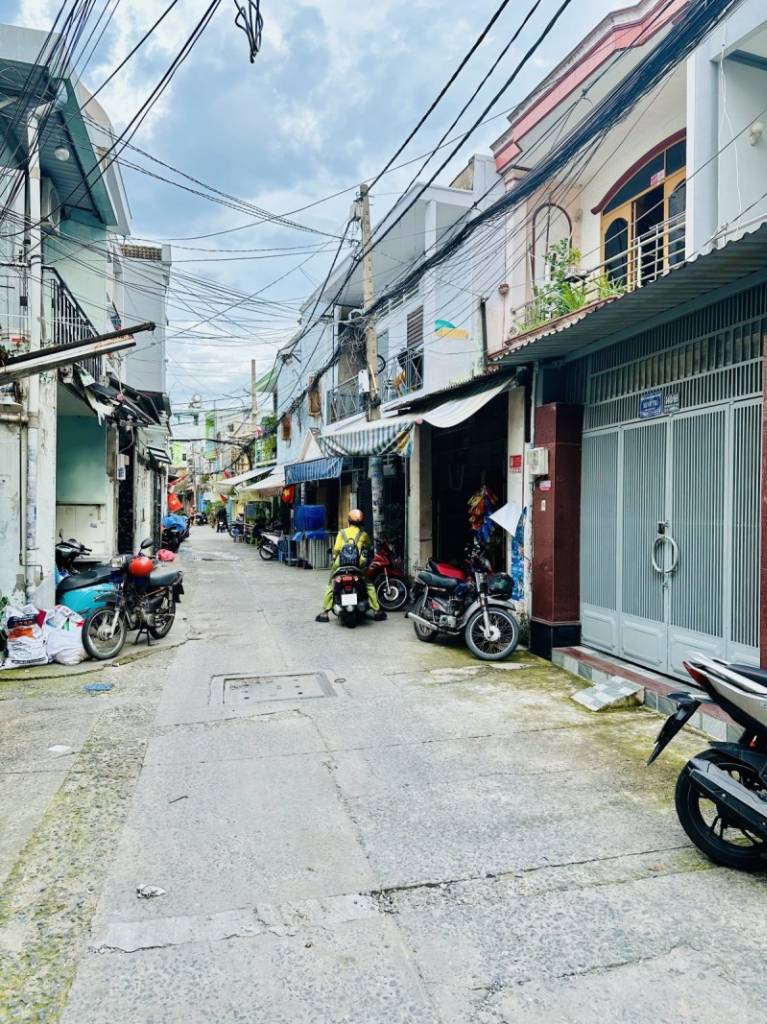 Bán nhà HXH Điện Biên Phủ, Bình Thạnh, 90m2, 3 tầng, chỉ 14.2 tỷ
