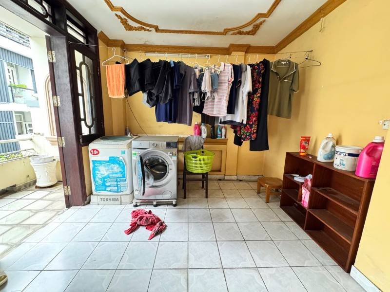 Bán nhà nhà HXH Hồ Văn Huê, Phú Nhuận, 4x23m, 4 tầng, đường lớn, chỉ 15.5 tỷ