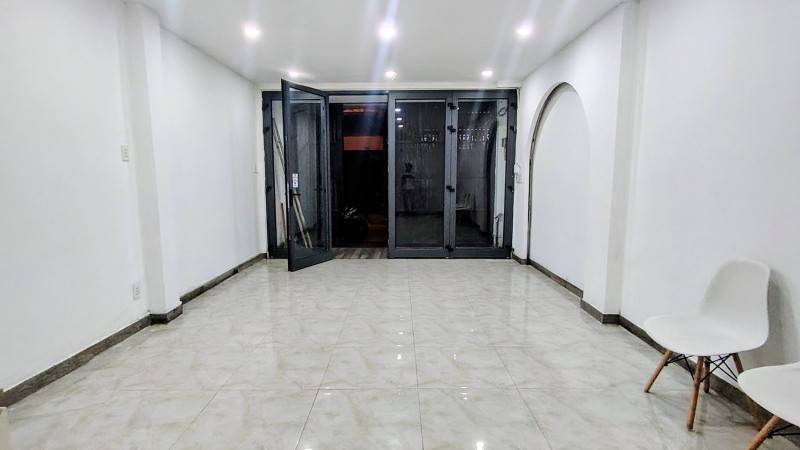 Bán nhà hxh Nguyễn Trọng Tuyển, Phú Nhuận, 4.3x9m, 2 tầng, chỉ 10 tỷ