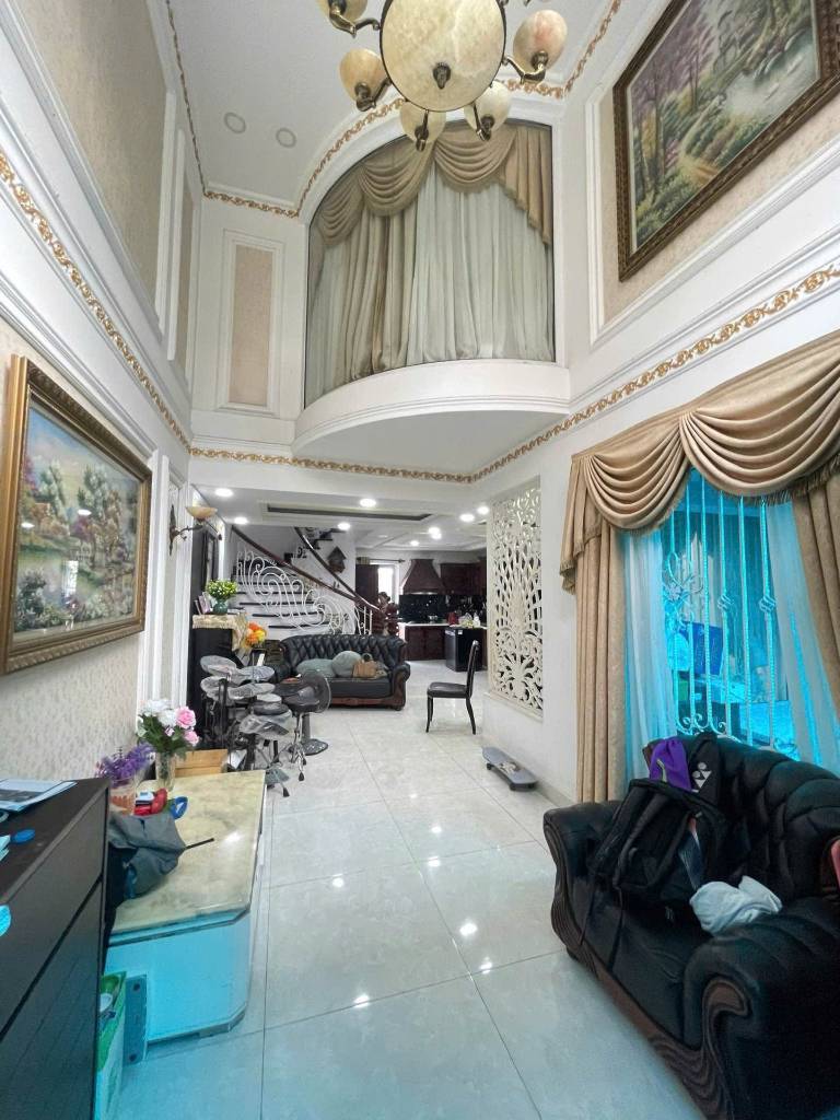 BÁN BIỆT THỰ MẶT TIỀN HỒ NGỌC LÃM, BÌNH TÂN, 4 TẦNG DT 6x14M, CHỈ 9.69 TỶ