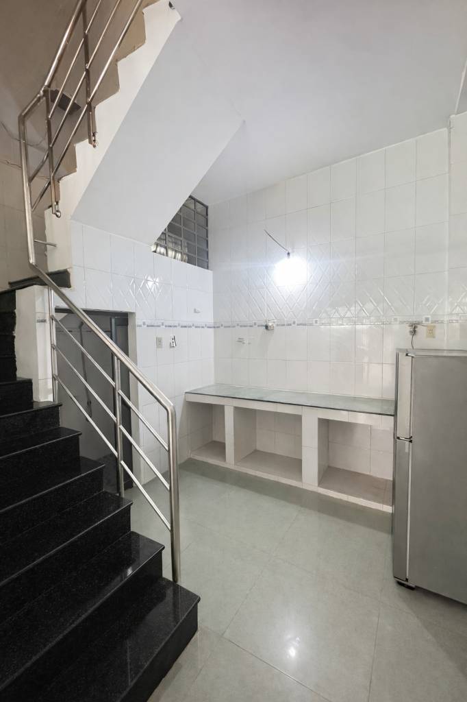 BÁN NHÀ 3 TẦNG TỈNH LỘ 10, BÌNH TÂN, DT 45M2, GIÁ CHỈ 5.2 TỶ