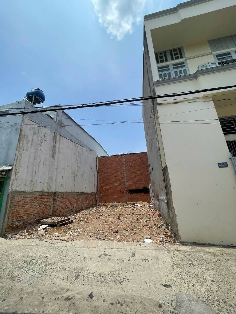 Bán đất Tân Hòa Đông Bình Tân, dt 64m2 giá 5.5 tỷ sổ hồng riêng