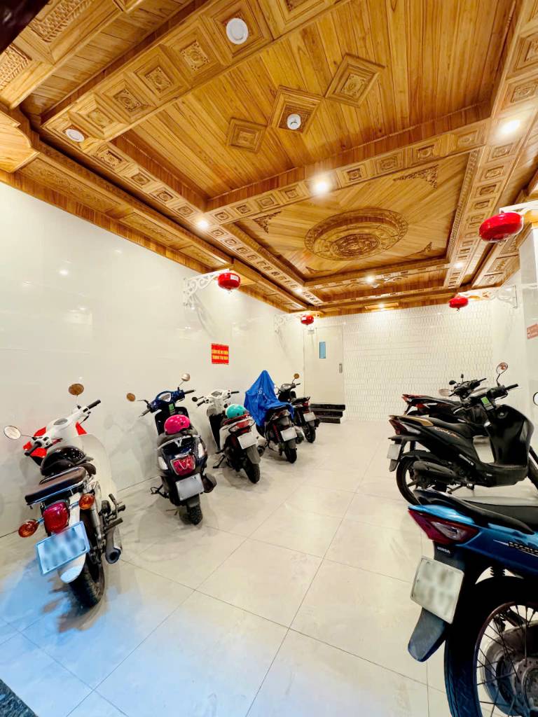 Bán building mặt tiền Hồ Biểu Chánh Phú Nhuận, DT 9x28m hầm 7 lầu giá 57 tỷ