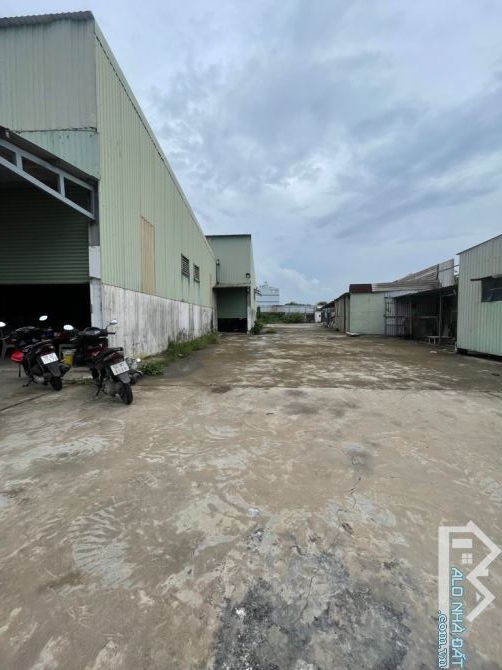 Bấn Gâp Kho xưởng 17000m QL 1A- P- Tân Thới Nhất, Q12 - Dòng Tiền Giá Chỉ 390 Tỷ