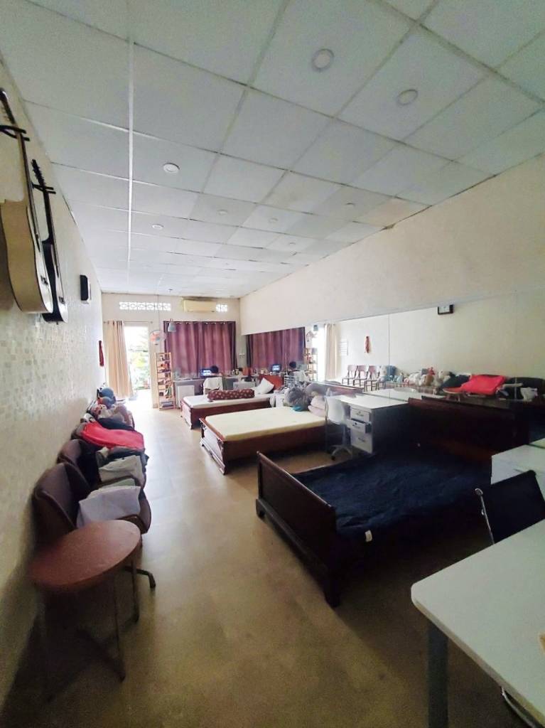 Bán nhà HXH Huỳnh Văn Bánh, Phú Nhuận, 81m2, 2 tầng, chỉ 10.3 tỷ