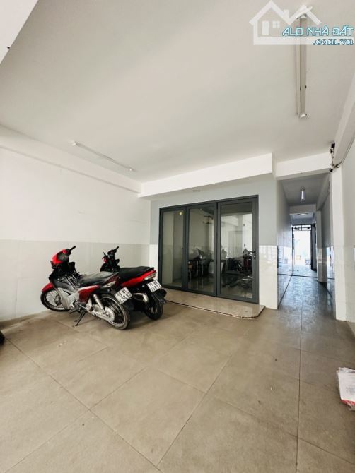 BÁN NHÀ TRỌ, CĂN HỘ DỊCH VỤ TÂN PHÚ - TRỊNH ĐÌNH TRỌNG - 150M2 - 5 TẦNG - RẺ HƠN 6 TỶ