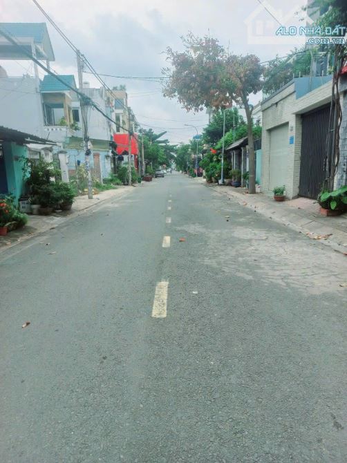 Bán dãy trọ 5 phòng MT đường Nguyễn Thị Thơi, DT 4x24m giá 6,9 BL
