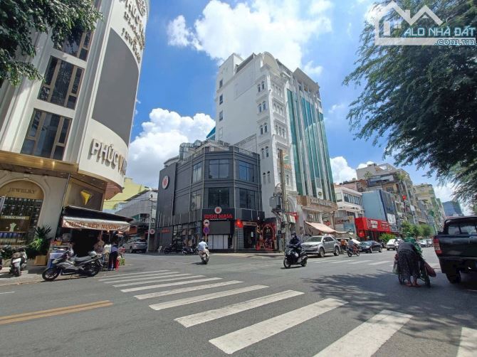 🔥Ngộp Bank Bán Gấp Building 2MT Võ Văn Tần Q.3 7.5x18m Hầm 7L HĐ 200 Triệu Chỉ 95 Tỷ
