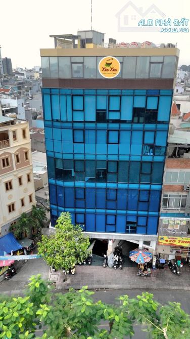 BÁN TOÀ NHÀ VĂN PHÒNG 12 TẦNG MẶT TIỀN HOÀNG VIỆT, P4, TÂN BÌNH, HỢP ĐỒNG ĐANG THUÊ 450TR