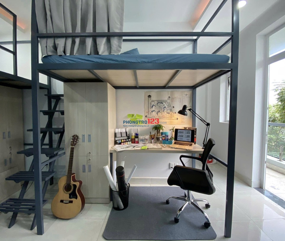 KTX ngay cổng ĐH Văn Lang - Phòng ít giường - Full Tiện Nghi, Bao Điện Nước Wifi, An Ninh 24/7