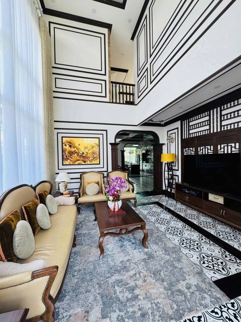 Bán nhà góc 2MT Bến Vân Đồn, Quận 4, 9x32m nở hậu 12m, hầm 9 tầng, trực diện sông view Quận 1