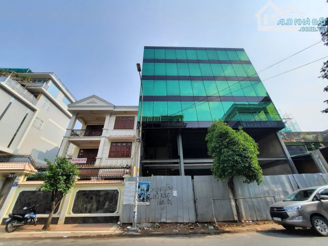 Nợ Bank Bán Gấp Building Hoàng Văn thụ Q Tân Bình DT 12x20m KC 2H 10T HĐ 500Tr Chỉ 145 tỷ