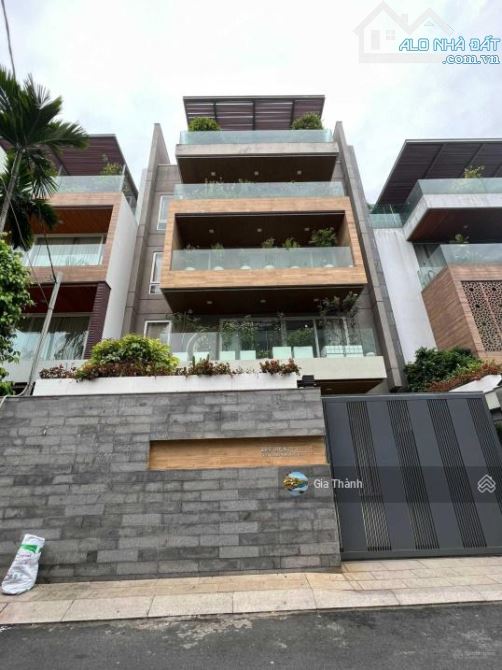 (HOT) BÁN NHÀ ĐẸP VÀO Ở NGAY NGUYỄN THÁI BÌNH - K300 (5.3 x 16M) - 5 TẤM - ĐƯỜNG 10M THÔNG