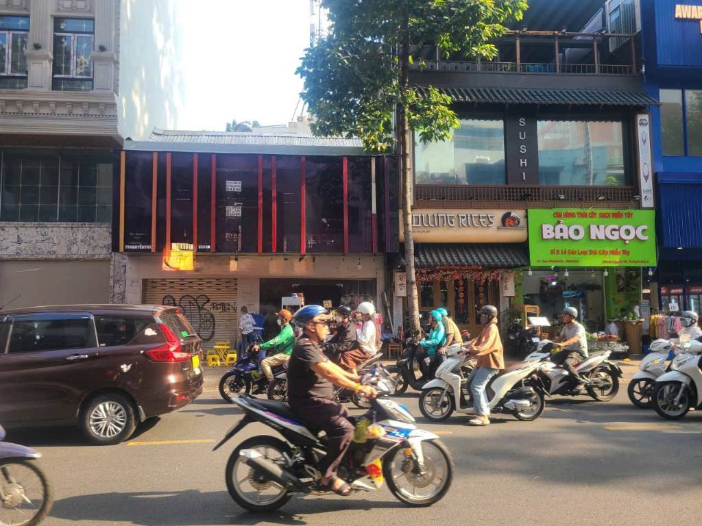 BÁN NHÀ CĂN GÓC 2 MẶT TIỀN NGUYỄN CHÍ THANH, QUẬN 11, CÔNG NHẬN 90M2, GIÁ TỐT CHỈ 26.5 TỶ TL