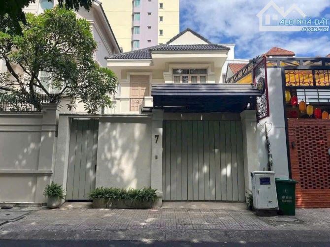 Chủ Định Cư Cần Bán Gấp Biệt Thự Ngay Nam Kỳ Khởi Nghĩa Q3 -7,2m*20m 3Tầng -Gía: 85Tỷ