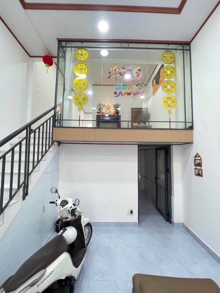 BÁN NHÀ LÒ GỐM QUẬN 6, NHÀ ĐẸP Ở LIỀN, TẶNG FULL NỘI THẤT, 6.5 TỶ