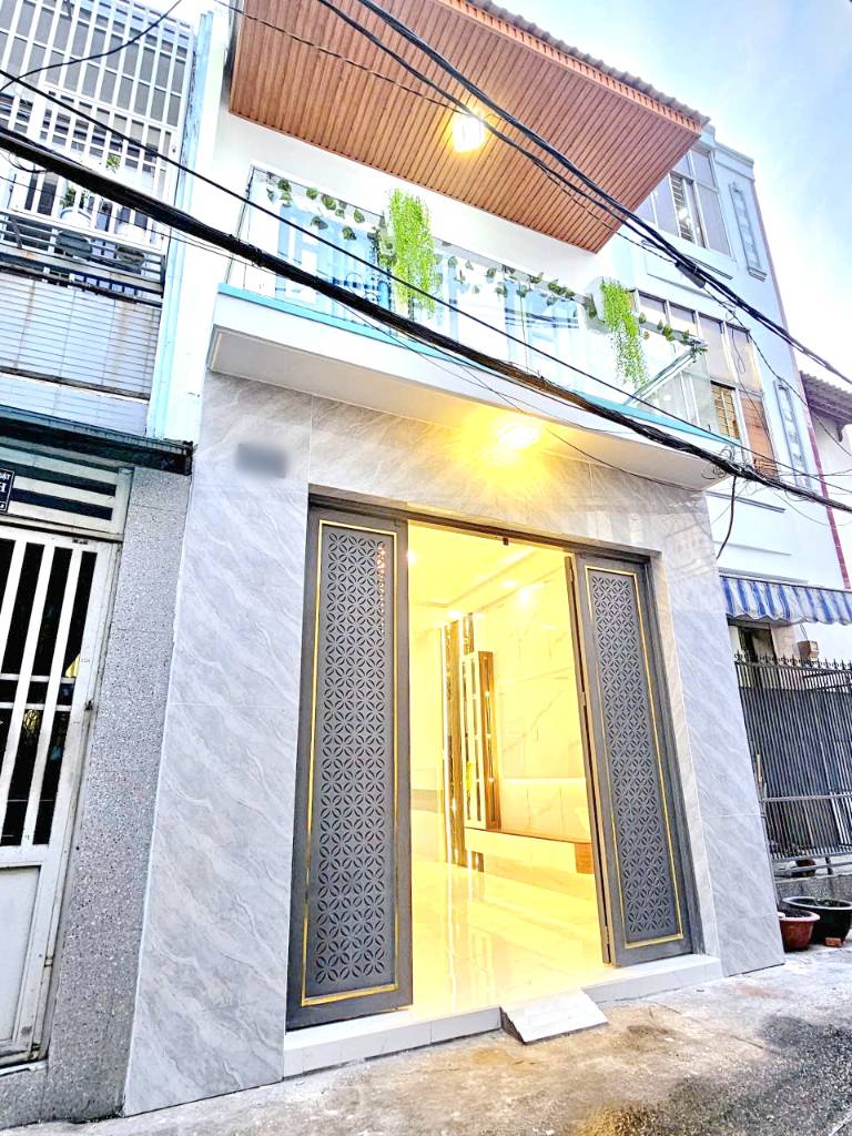Bán nhà sát mặt tiền Bùi Minh Trực Quận 8, nhà mới 2 tầng, khu tiện ích, giá 5.39 tỷ