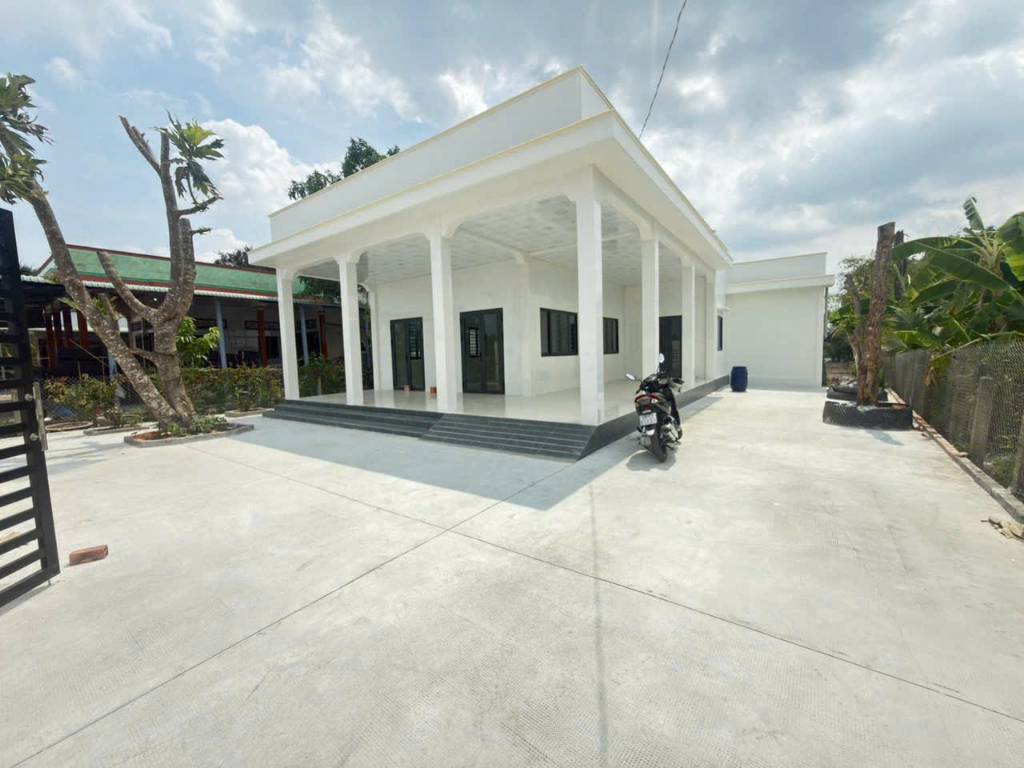 Bán nhà vườn xã Bình Trinh Đông Tân Trụ Long An, DT 1000m2, giá 3.9 tỷ
