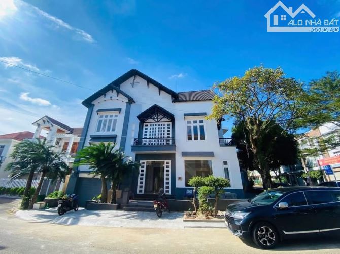 Biệt thự có hầm oto góc 2 mặt tiền Ngô Gia Tự - khu Hiệp Phúc-12x19❌29tỷ