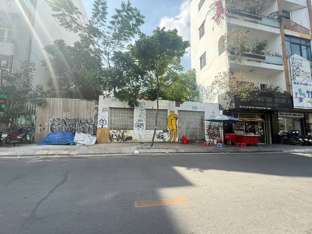 SIÊU PHẨM, BÁN KHUÔN ĐẤT 2 MẶT TIỀN NGUYỄN VĂN GIAI, QUẬN 1, DT 15,15x50M CN 876M², GIÁ 400 TỶ