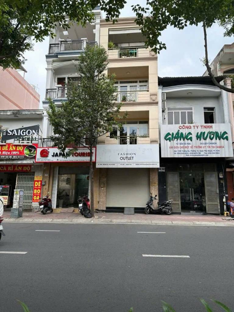 BÁN NHÀ MẶT TIỀN TRƯỜNG SA, PHÚ NHUẬN, DT 4x14M 1 TRỆT 3 LẦU, GIÁ 20 TỶ TL