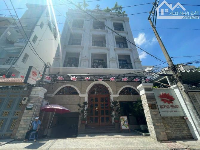 Tòa nhà văn phòng Sư Vạn Hạnh P.12 Q.10 , DT: 10,5x21m , Hầm 7 tầng , Giá chi 68 tỷ TL