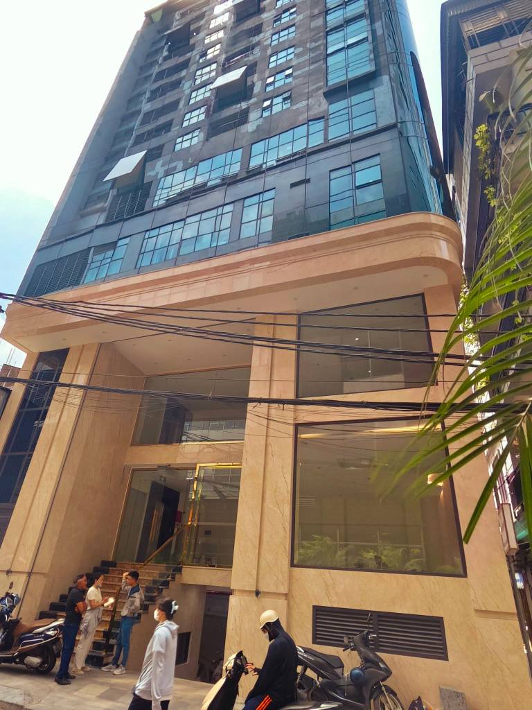 BÁN TÒA NHÀ ĐƯỜNG LÊ VĂN LƯƠNG, CẦU GIẤY, 110M2 9 TẦNG THANG MÁY, THÔNG SÀN, LÔ GÓC