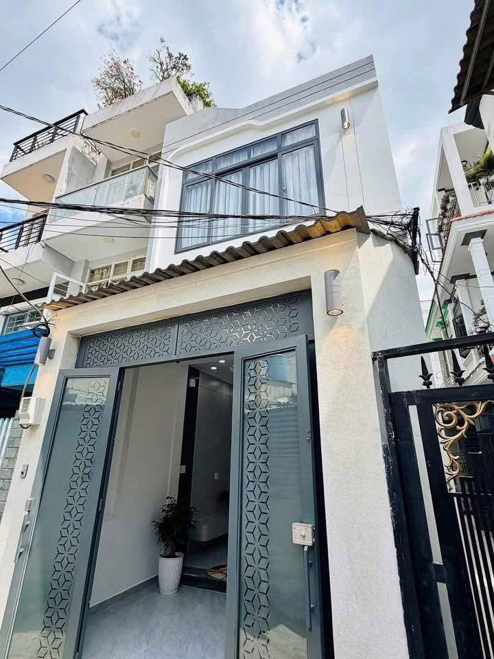 Bán nhà đường Cao Lỗ Quận 8, dt 60m2 giá rẻ, full nội thất sổ hồng riêng