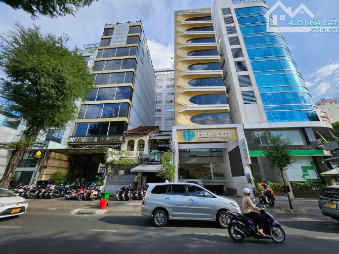 Bán Building 2 MT Nguyễn Văn Trỗi, -Dòng tiền thu nhập 650tr/1 tháng -11m*17m- Hầm 10Tầng