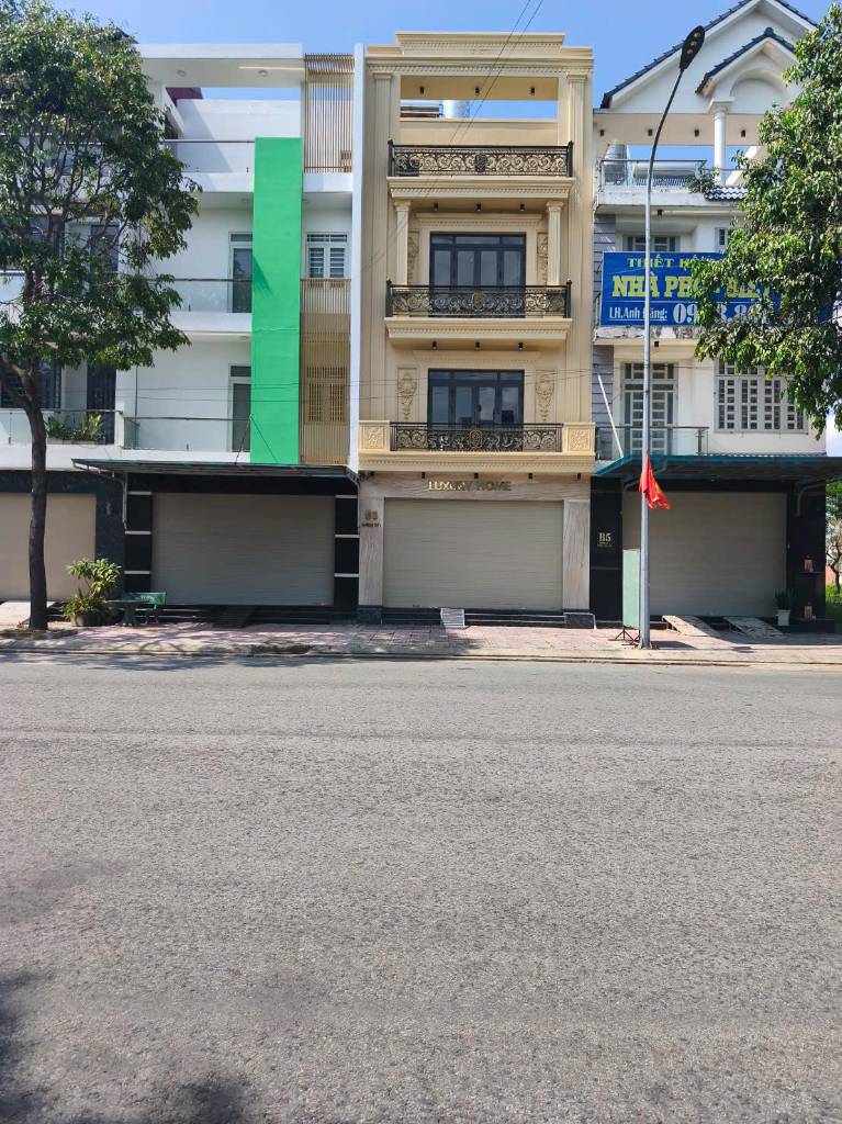 Bán nhà mặt phố Five Star Eco City Long An, DT 100.9m2, giá 5.98 tỷ